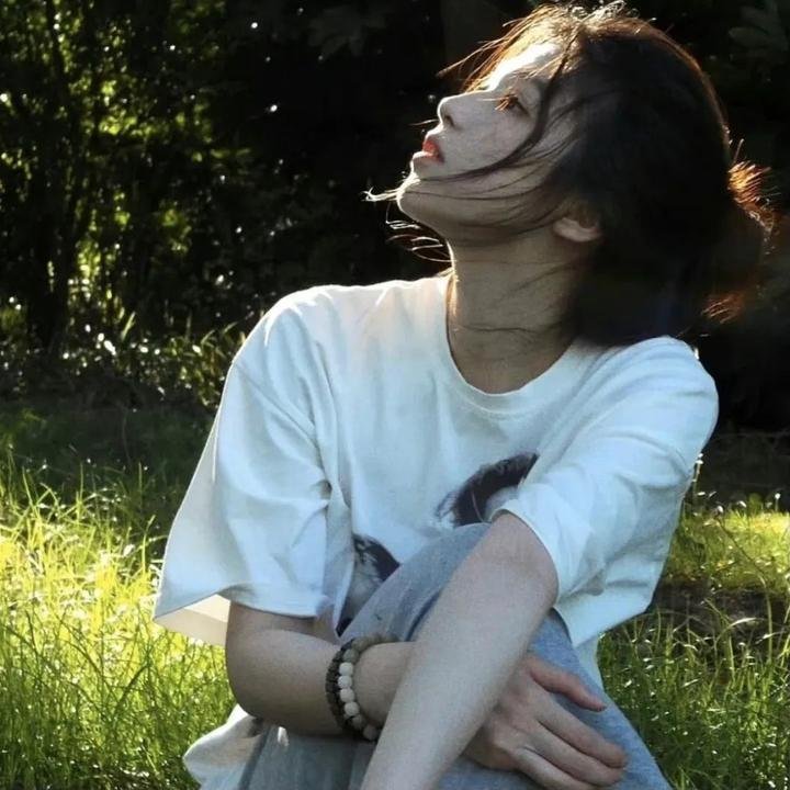三十青红灯海报